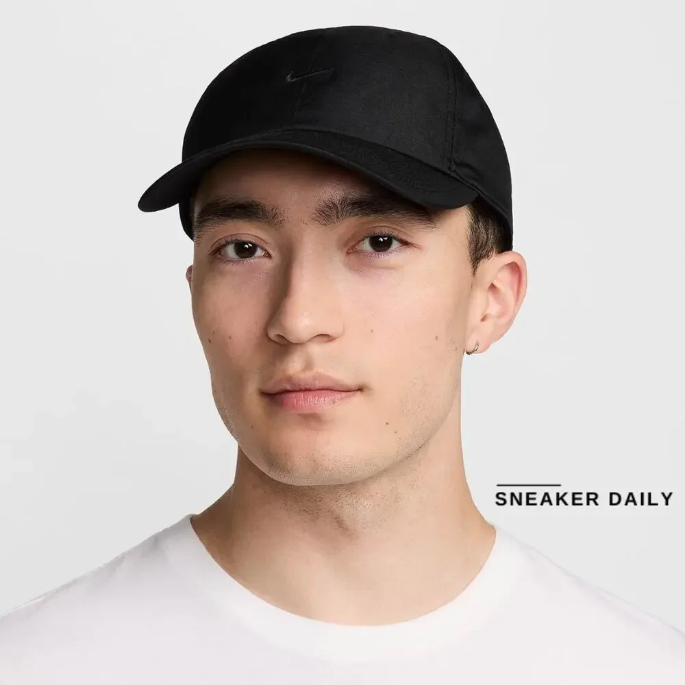Nike Dri Fit Club Cap Green Swoosh Strapback Unisex Size L/XL HF5045 010 SAMPLE